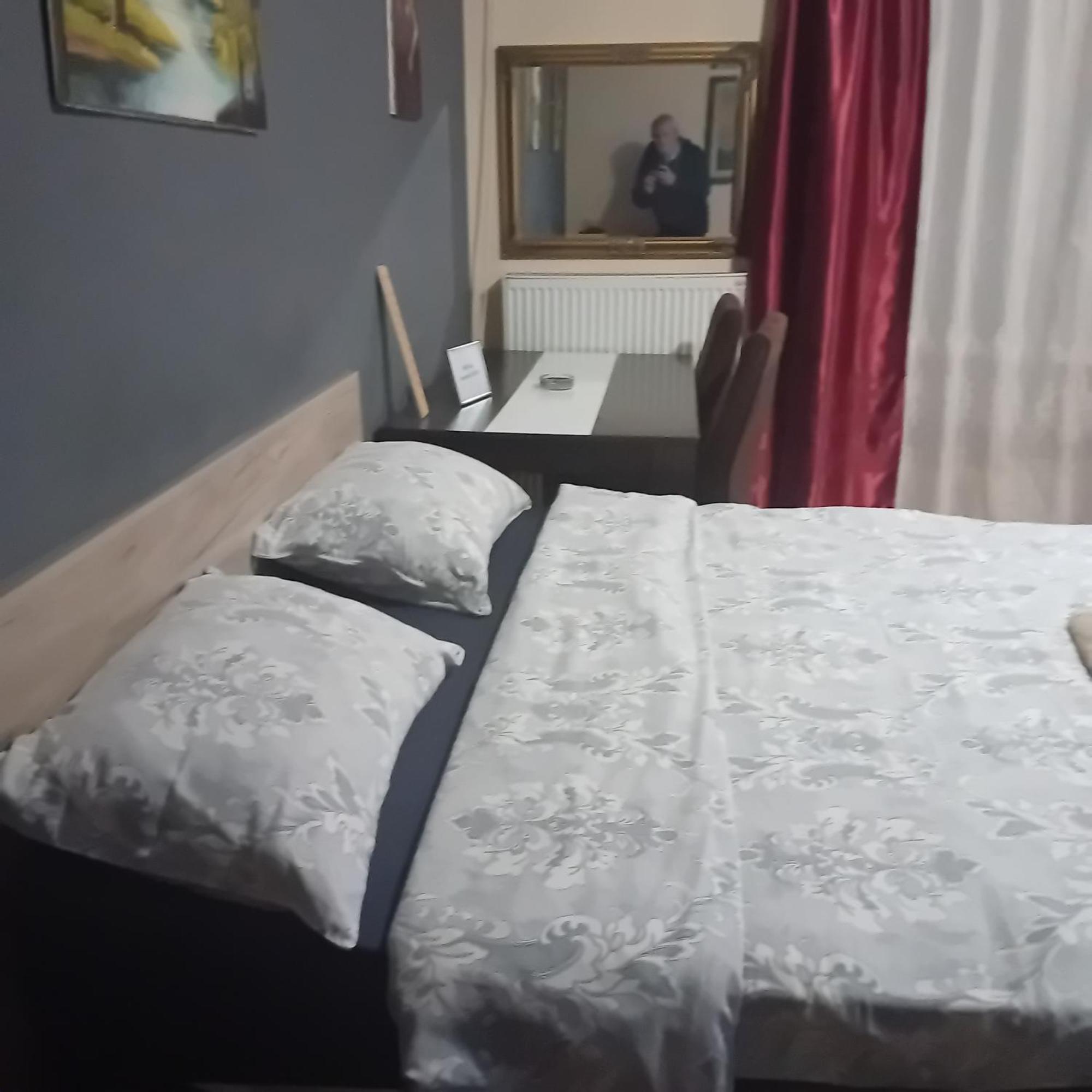 Apartment Viktor 2 Stan Na Dan Šabac Zewnętrze zdjęcie